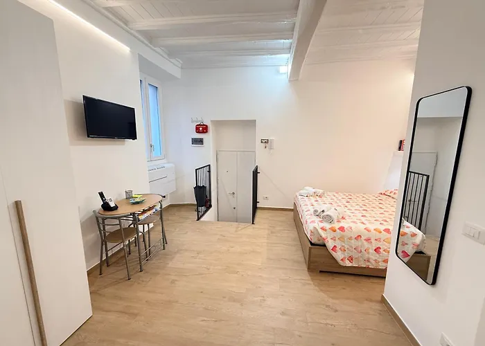 Specchiamor2 Apartment Rom
